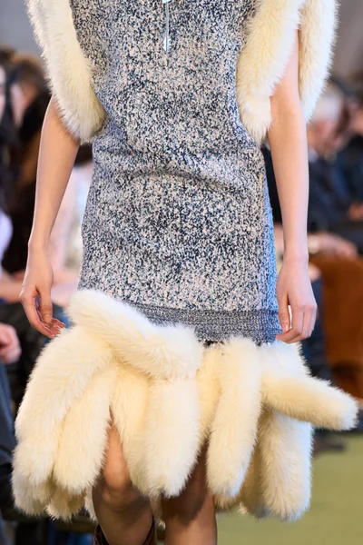 Look 40